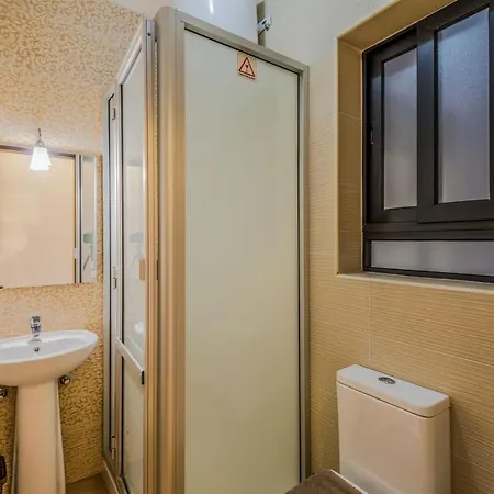 Getawaysmalta - Blue Harbour 2 Seafront 3-bedroom Apt With Large Back Terrace San Pawl il-Baħar