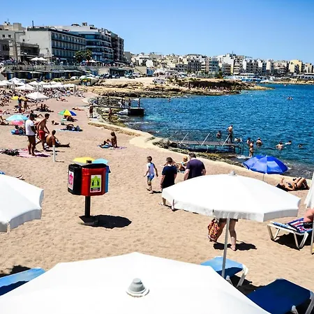 Appartement Getawaysmalta - Blue Harbour 2 Seafront 3-bedroom Apt With Large Back Terrace *